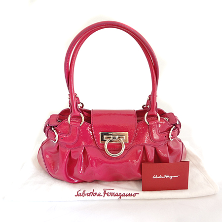 Ferragamo(��󰡸�) 21 6317 ���� ��ġ�� �ΰ� ��� ���̴�Ʈ ��Ʈ�� [��õ��] �̹���5 - ���̺��� �߰���ǰ