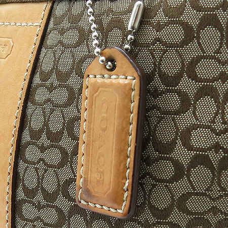 Coach(��ġ) �ñ׳��� �ΰ� �ڰ��� ��Ʈ�� �̹���3 - ���̺��� �߰���ǰ