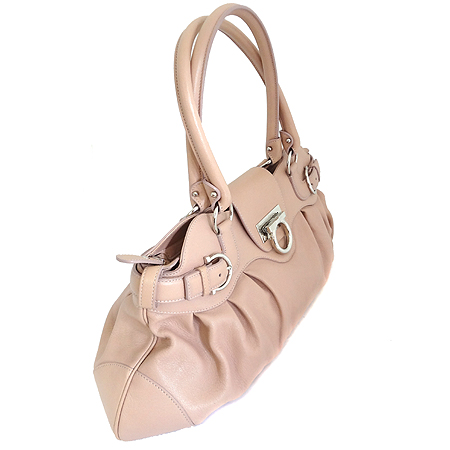 Ferragamo(��󰡸�) AU21-5370 ��ũ ���� ���� ��ġ�� ��� ����� [�ϻ����] �̹���2 - ���̺��� �߰���ǰ