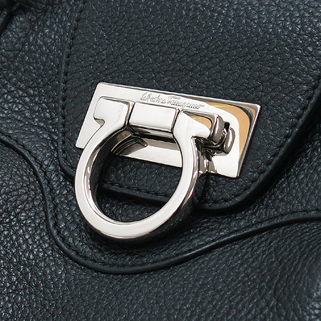 Ferragamo(��󰡸�) 21-B234 ���� ��ġ�� �ΰ� ��� ���� ���� ����� �̹���5 - ���̺��� �߰���ǰ