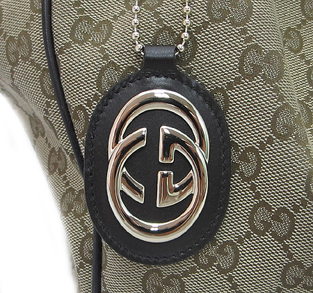 Gucci(����) 211944 GG �ΰ� �ڰ��� ��Ű ��Ʈ�� [�д����] �̹���4 - ���̺��� �߰���ǰ