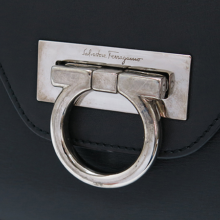 Ferragamo(��󰡸�) 21 4935 ���� ���� ���� ��ġ�� ��Ŭ ����� �̹���3 - ���̺��� �߰���ǰ