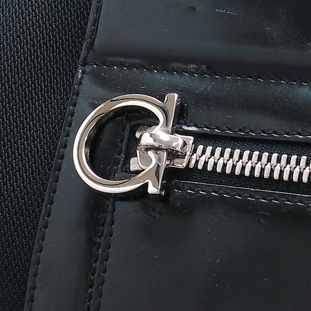 Ferragamo(��󰡸�) 21 2834. ������ �к긯 ������ ��Ƽġ ��Ʈ�� �̹���3 - ���̺��� �߰���ǰ