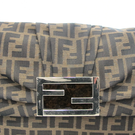Fendi(���) 8BT163 ���� �ΰ� ��� FF�ΰ� �ڰ��� ��ī ����� [��õ ������] �̹���4 - ���̺��� �߰���ǰ