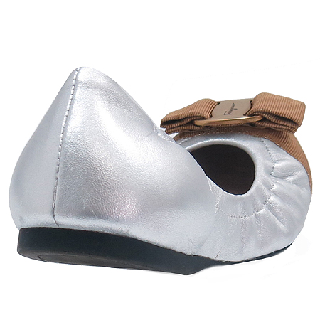 Ferragamo(��󰡸�) �ٶ� ��� ������ �÷����� �̹���5 - ���̺��� �߰���ǰ
