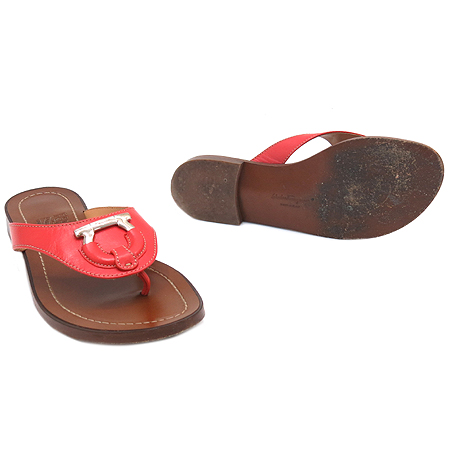 Ferragamo(��󰡸�) ��ġ�� ��� ������ ������ �̹���2 - ���̺��� �߰���ǰ
