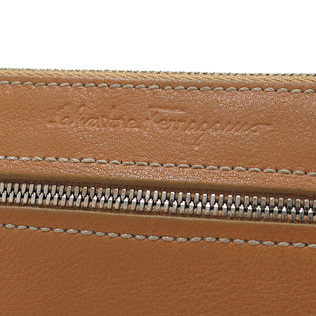 Ferragamo(��󰡸�) 21 4315 ������ ���� ����� �̹���4 - ���̺��� �߰���ǰ