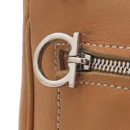 Ferragamo(��󰡸�) 21 4315 ������ ���� ����� �̹���5 - ���̺��� �߰���ǰ