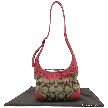 Coach(��ġ) �ñ׳��� �ڰ��� ��ũ ���� Ʈ���� ũ�ν��� �̹���2 - ���̺��� �߰���ǰ