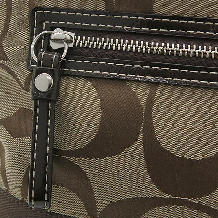 Coach(��ġ) F17435 ����ΰ� �ñ׳�ó �к긯 ũ�ν��� �̹���4 - ���̺��� �߰���ǰ