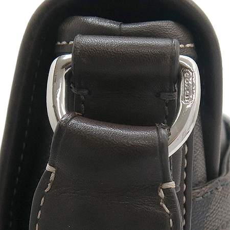 Coach(��ġ) 70333 �ñ׳�ó PVC �÷� ũ�ν��� �̹���4 - ���̺��� �߰���ǰ