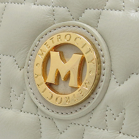 Metrocity(��Ʈ�ν�Ƽ) ���̺��� �÷� ���� M �ΰ� ��� ������ ��Ʈ�� �̹���3 - ���̺��� �߰���ǰ