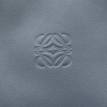 Loewe(�ο���) ���� �ٰ� ����Ų ����� �̹���4 - ���̺��� �߰���ǰ