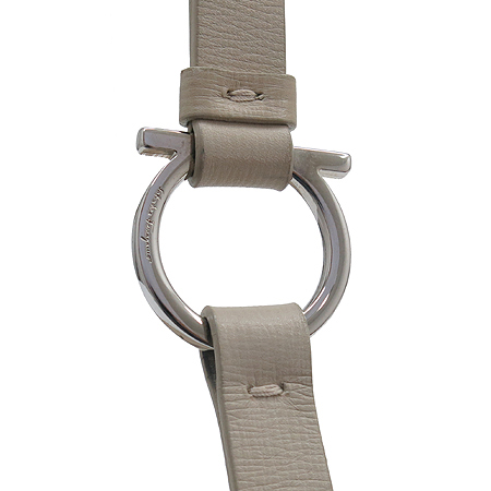 Ferragamo(��󰡸�) 21 4328 ������ �к긯 ��ġ�� ���� ����� �̹���4 - ���̺��� �߰���ǰ
