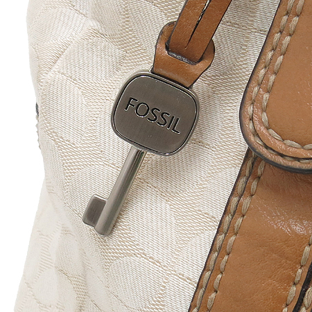 FOSSIL(�Ľ�) SHB 3464 ���� ��Ʈ ��� �ڰ��� ���� ���� Ʈ���� ����� [��������] �̹���4 - ���̺��� �߰���ǰ