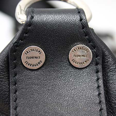 Ferragamo(��󰡸�) 24 8782 ���� ��ġ�Ϸΰ� ������ ¤�� 2WAY [��������] �̹���4 - ���̺��� �߰���ǰ