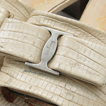 Ferragamo(��󰡸�) ���� ������� ũ��Ŀ���� ���� ������ ���� ���� �̹���4 - ���̺��� �߰���ǰ