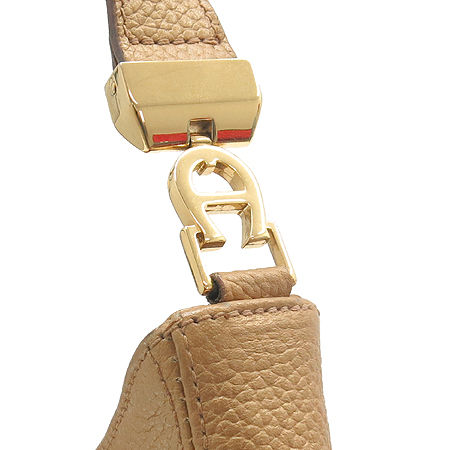 Aigner(���̱׳�) ��� ����� �÷� ���� ȣ�� ����� �̹���3 - ���̺��� �߰���ǰ