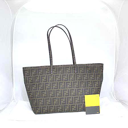 Fendi(���) 8BH185 00UZD F0HJ6 FF�ΰ� ��ī PVC ���� ��Ƽġ ���� ����� [��������] �̹���3 - ���̺��� �߰���ǰ