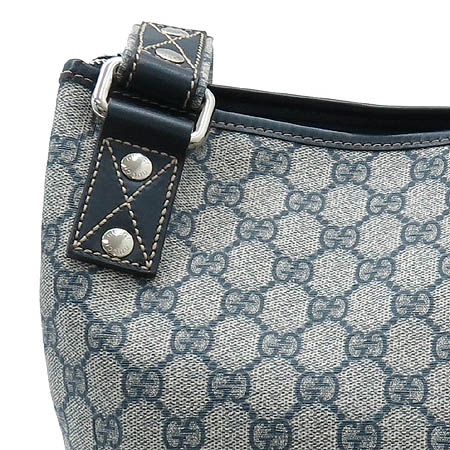 Gucci(����) 246412 GG�ΰ� PVC ���� �޽��� ũ�ν��� [��������] �̹���3 - ���̺��� �߰���ǰ