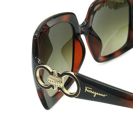 Ferragamo(��󰡸�) SF632 ��ġ�� �ΰ� ȣ�� ���� ������ ���۶� �̹���5 - ���̺��� �߰���ǰ