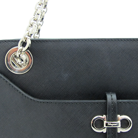 Ferragamo(��󰡸�) 21 D136 ���� ��ġ�� ��� ���� ���ǾƳ� ü�� ����� [��õ ������] �̹���4 - ���̺��� �߰���ǰ