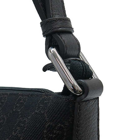 Gucci(����) 190628 GG�ΰ� �к긯 ���� �� ũ�ν��� �̹���4 - ���̺��� �߰���ǰ
