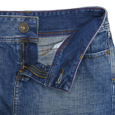 Guess(�Խ�) û ��ĿƮ �̹���2 - ���̺��� �߰���ǰ