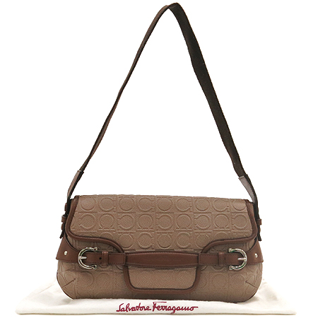 Ferragamo(��󰡸�) 21 5829 ��ġ�� �ΰ� ���� PVC ����� �̹���2 - ���̺��� �߰���ǰ