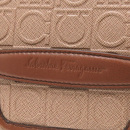 Ferragamo(��󰡸�) 21 5829 ��ġ�� �ΰ� ���� PVC ����� �̹���6 - ���̺��� �߰���ǰ