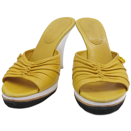 ����  ����