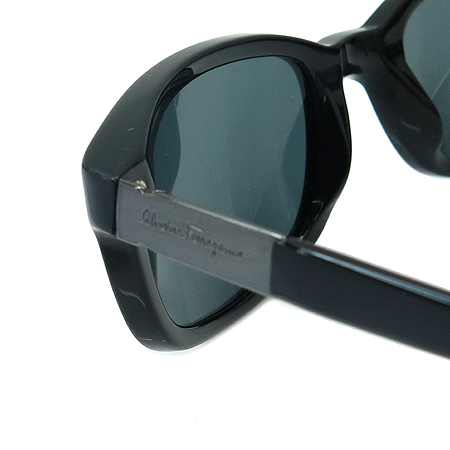 Ferragamo(��󰡸�) 2005 ���� ���� ���۶� �̹���5 - ���̺��� �߰���ǰ