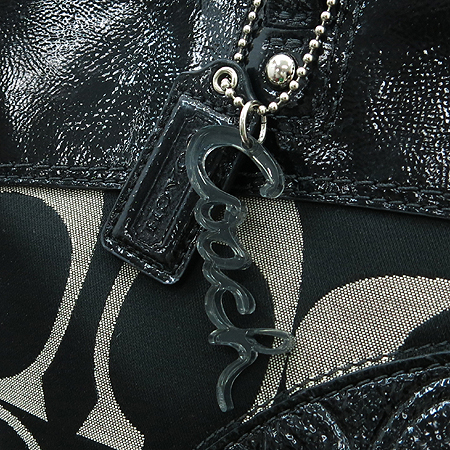 Coach(��ġ) 18335  �ñ׳��� ���� �ֳ��� ȥ�� ����� �̹���3 - ���̺��� �߰���ǰ
