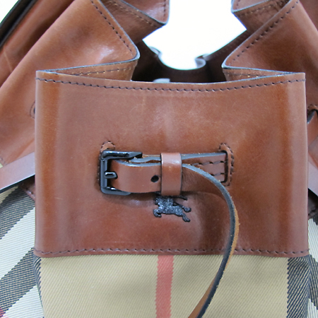 Burberry(������) ��Ʈ ��� �Ͽ콺 üũ ���� ���� Ʈ���� ȣ�� ����� [��õ ������] �̹���4 - ���̺��� �߰���ǰ