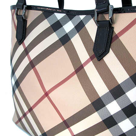 Burberry(������) �� ��� üũ PVC ���� �����+�����Ŀ�ġ [�̾��������] �̹���3 - ���̺��� �߰���ǰ