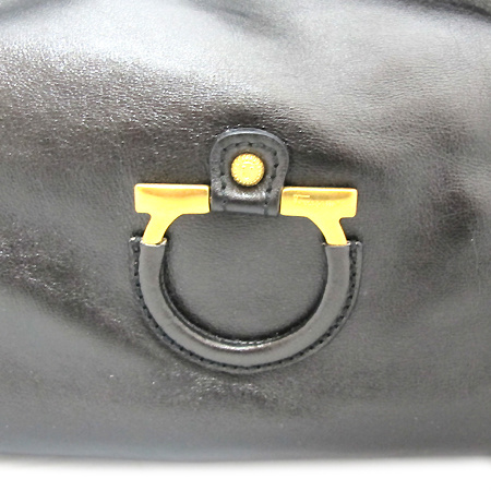 Ferragamo(��󰡸�) 21 8441 ��ġ�� ��� ���� ����īŰ�� ����� [��õ ������] �̹���4 - ���̺��� �߰���ǰ