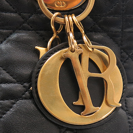 Dior(ũ����î���) ���̵� ��� ����Ų ��� ���� ��Ʈ�� �̹���3 - ���̺��� �߰���ǰ