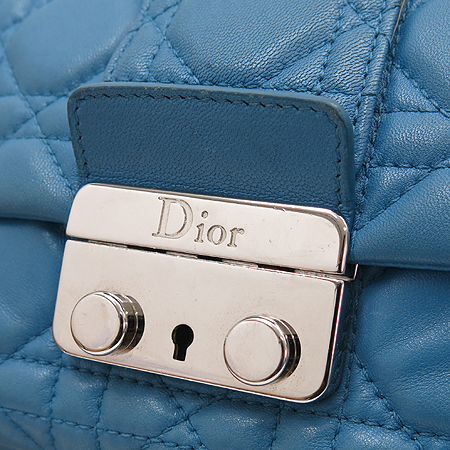 Dior(ũ����î���) S0435PSSQ M9594 ����Ų ���̵� ��� ���� ü�� ũ�ν� �� Ŭ��ġ �� �̹���4 - ���̺��� �߰���ǰ