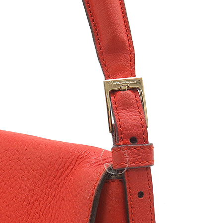 Ferragamo(��󰡸�) 21-4368 ���� ��ġ�� ����� �̹���4 - ���̺��� �߰���ǰ