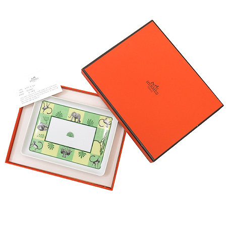 Hermes(�����޽�) ������ī �ø��� �÷���Ʈ �̹���2 - ���̺��� �߰���ǰ