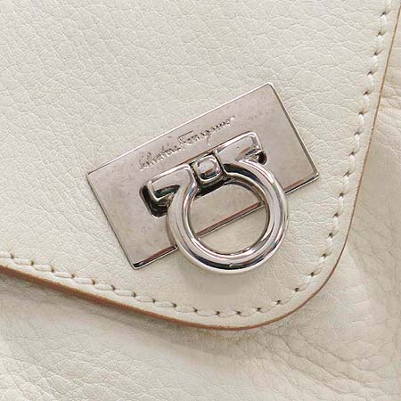Ferragamo(��󰡸�) 21 7384 ���� ��ġ�� ��� ȭ��Ʈ ���� ����� �̹���6 - ���̺��� �߰���ǰ