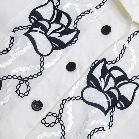 Escada(�������) �ö�� �ڼ� ���� �̹���3 - ���̺��� �߰���ǰ