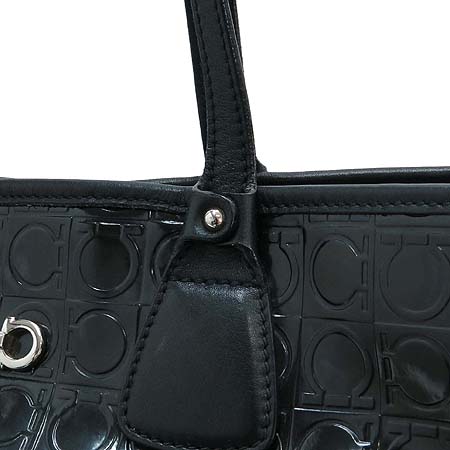 Ferragamo(��󰡸�) 21 B475 ���� ������ ��ġ�� �ΰ� PVC ���� ����� �̹���5 - ���̺��� �߰���ǰ
