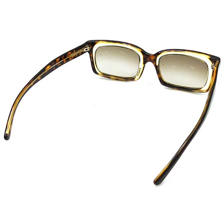 Prada(�����) SPR02B ȣ�� ���� �׶��̼� ���۶� �̹���3 - ���̺��� �߰���ǰ