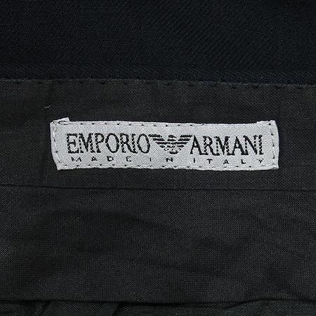 Emporio Armani(�������� �Ƹ�����) ���� �̹���4 - ���̺��� �߰���ǰ