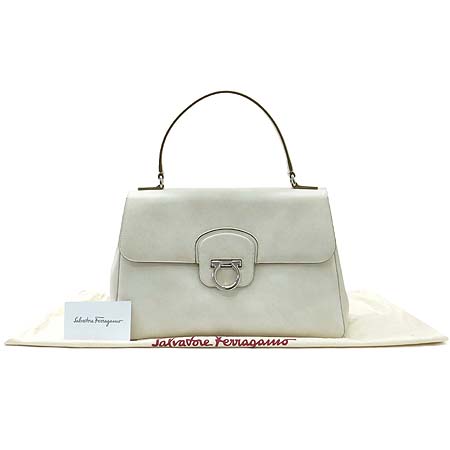 Ferragamo(��󰡸�) 21 B810 ���� ��ġ�� ���ǾƳ� ���� ��Ʈ�� [��������] �̹���2 - ���̺��� �߰���ǰ