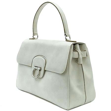 Ferragamo(��󰡸�) 21 B810 ���� ��ġ�� ���ǾƳ� ���� ��Ʈ�� [��������] �̹���3 - ���̺��� �߰���ǰ