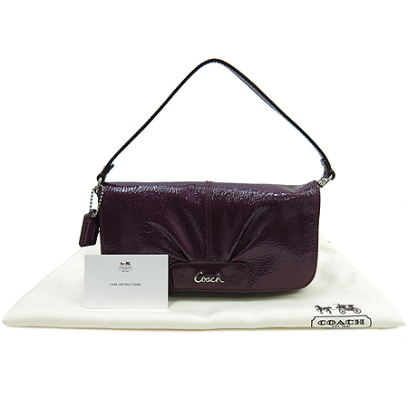 Coach(��ġ) ���� �ΰ� ��� ���� ���̴�Ʈ �Ŀ�ġ ����� �̹���2 - ���̺��� �߰���ǰ