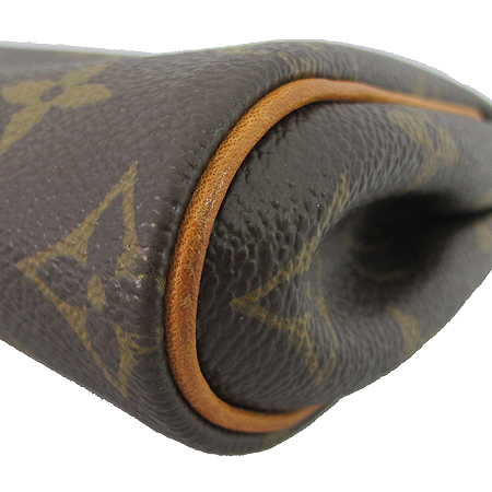 Louis Vuitton(���̺���) M95567 ���׷� ĵ���� ���� Ŭ��ġ 2WAY [�̾��������] �̹���4 - ���̺��� �߰���ǰ