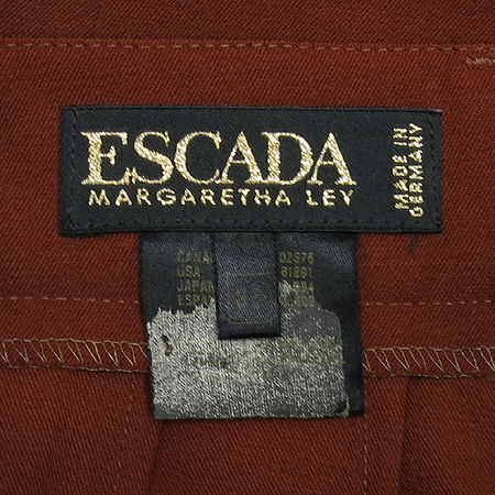 Escada(�������) ��ư ��� ���� �̹���5 - ���̺��� �߰���ǰ